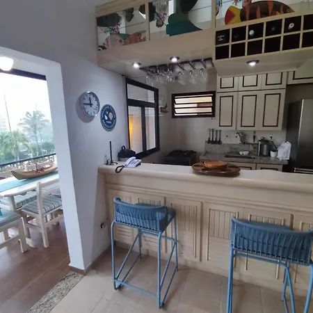 Apto 301 - Lindo, Espaçoso, 100m da Praia - Condomínio, piscina, churrasqueiras, quadras-3