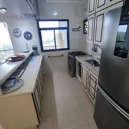 Apto 301 - Lindo, Espaçoso, 100m da Praia - Condomínio, piscina, churrasqueiras, quadras-2